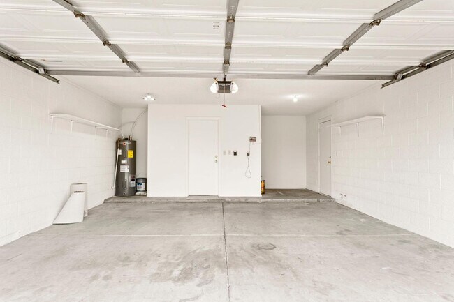 Building Photo - 7309 W Canterbury Dr