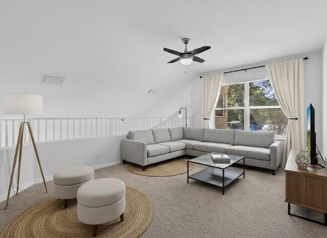 Building Photo - 5143 Elpine Way