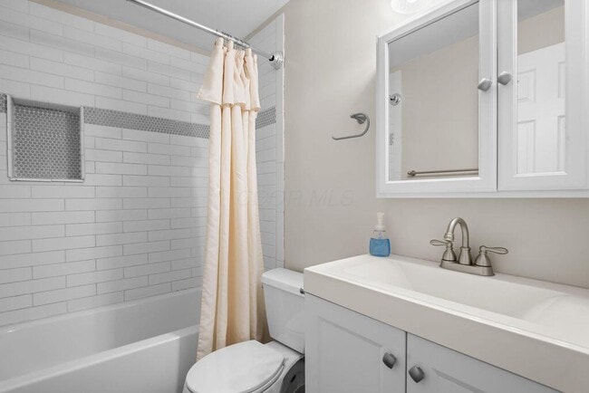 Building Photo - 7504 Stonetrail Way