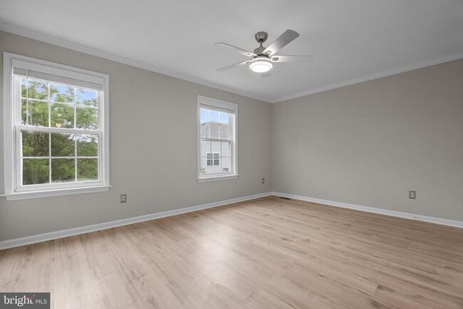 Building Photo - 115 Goldfinch Ct
