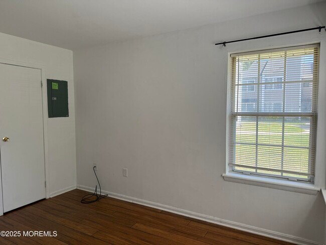 Building Photo - 58 Meadow Ridge Rd