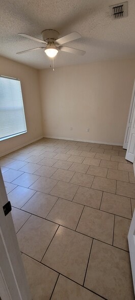 Building Photo - 268 Gala Cir