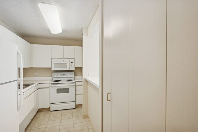 Building Photo - 440 N Wabash Ave