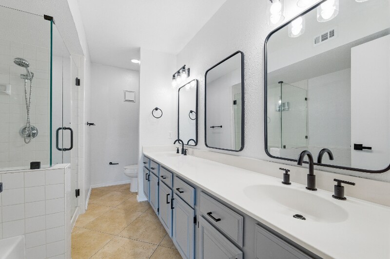 Building Photo - 15221 Berry Trail