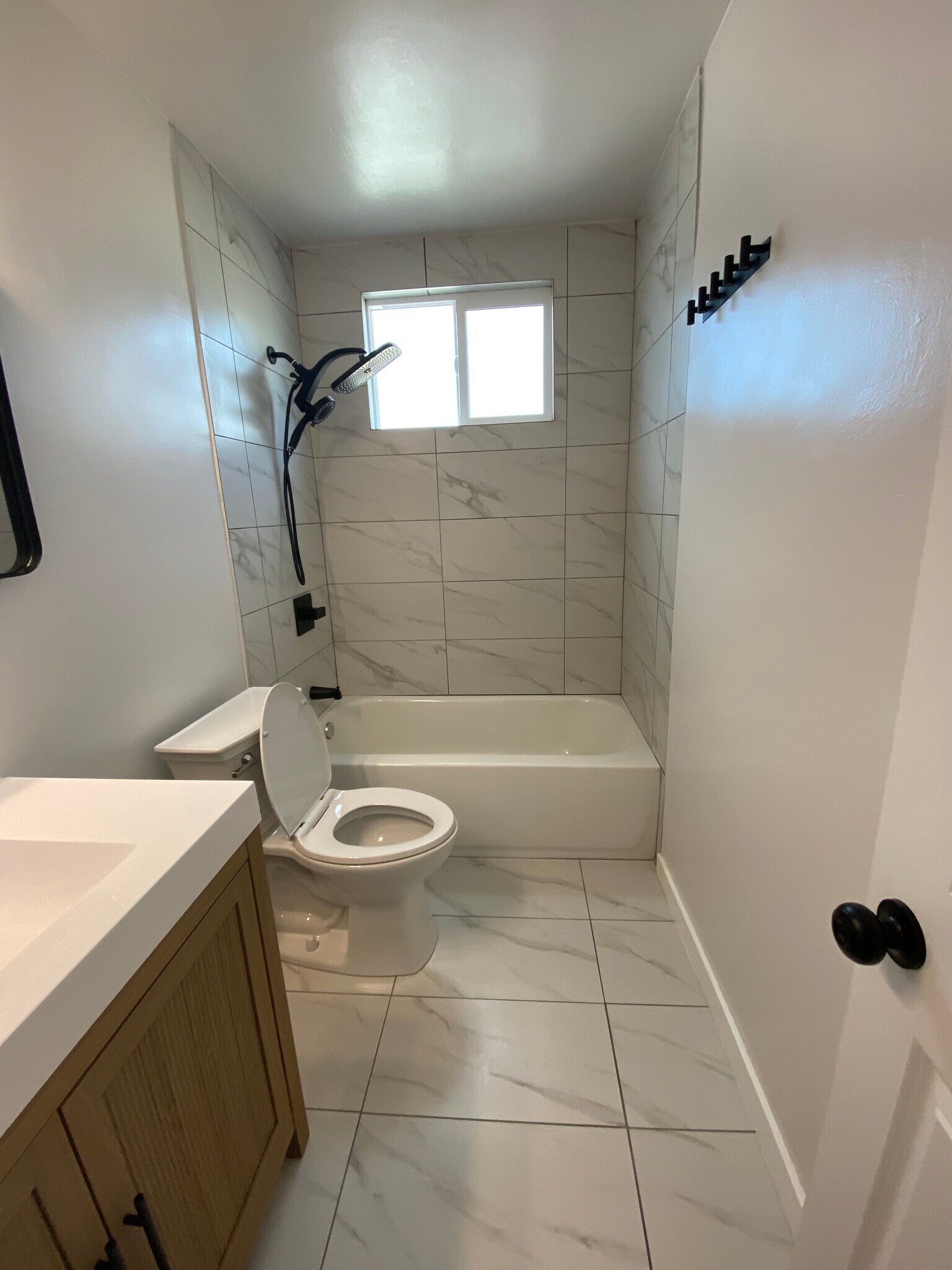 Building Photo - 1515 E 20th St