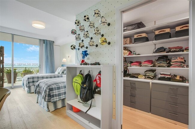 Building Photo - 350 Ocean Dr