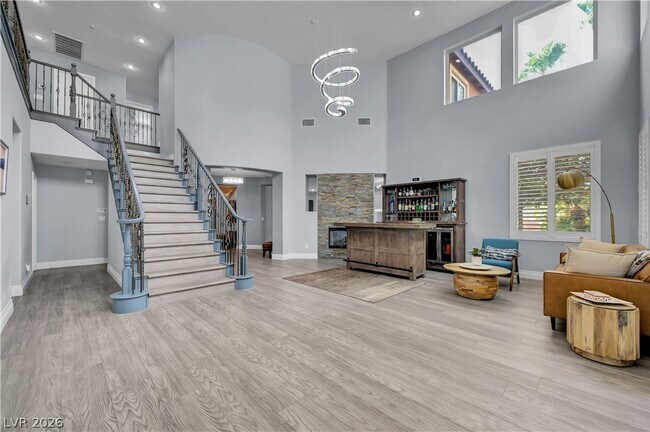 Building Photo - 1289 Vietti St