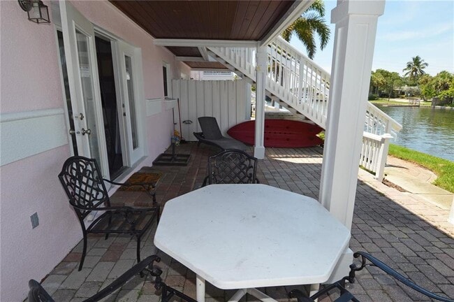 Building Photo - 3873 Pompano Dr SE