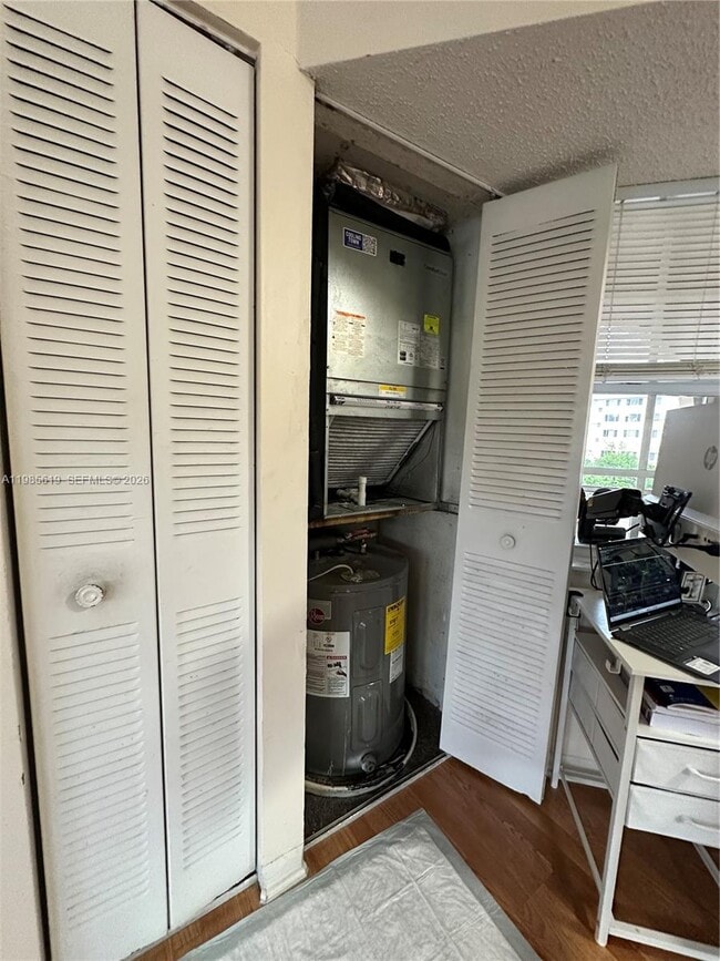 Building Photo - 8657 SW 5th St