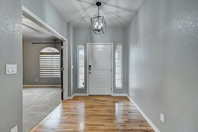 Building Photo - $3,100 - 4-Bed, 3-Bath Home in Co Springs ...