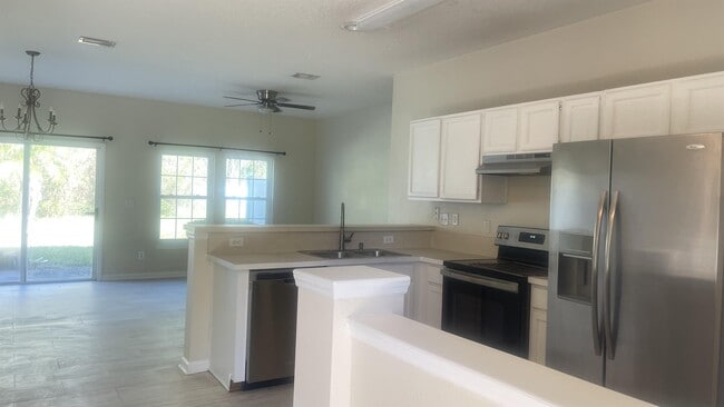 Building Photo - 1707 Biscayne Bay Cir