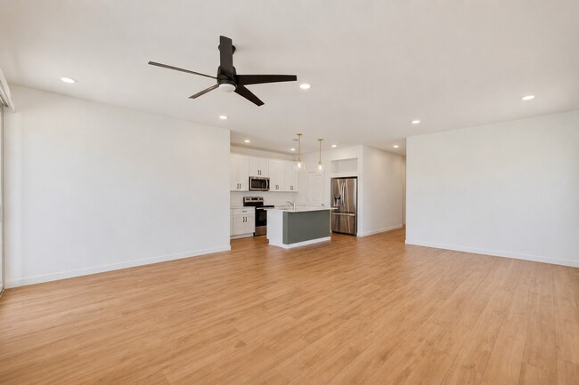 Building Photo - 18128 W Soft Wind Dr
