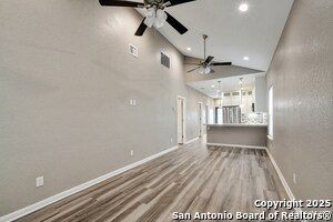 Building Photo - 1303 Lombrano St