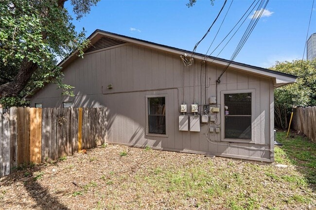 Building Photo - 2602 Alcott Ln
