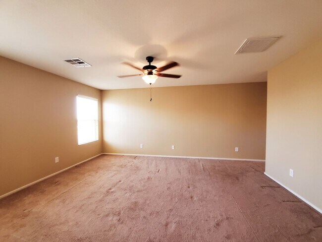 Building Photo - ACCEPTS SECTION 8 - BEAUTIFUL MUST SEE 3BD/2BA IN SOUTHWEST