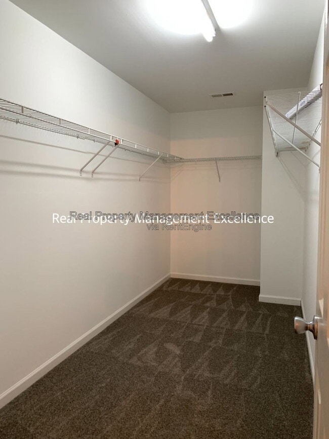 Building Photo - 3214 Geary Trl