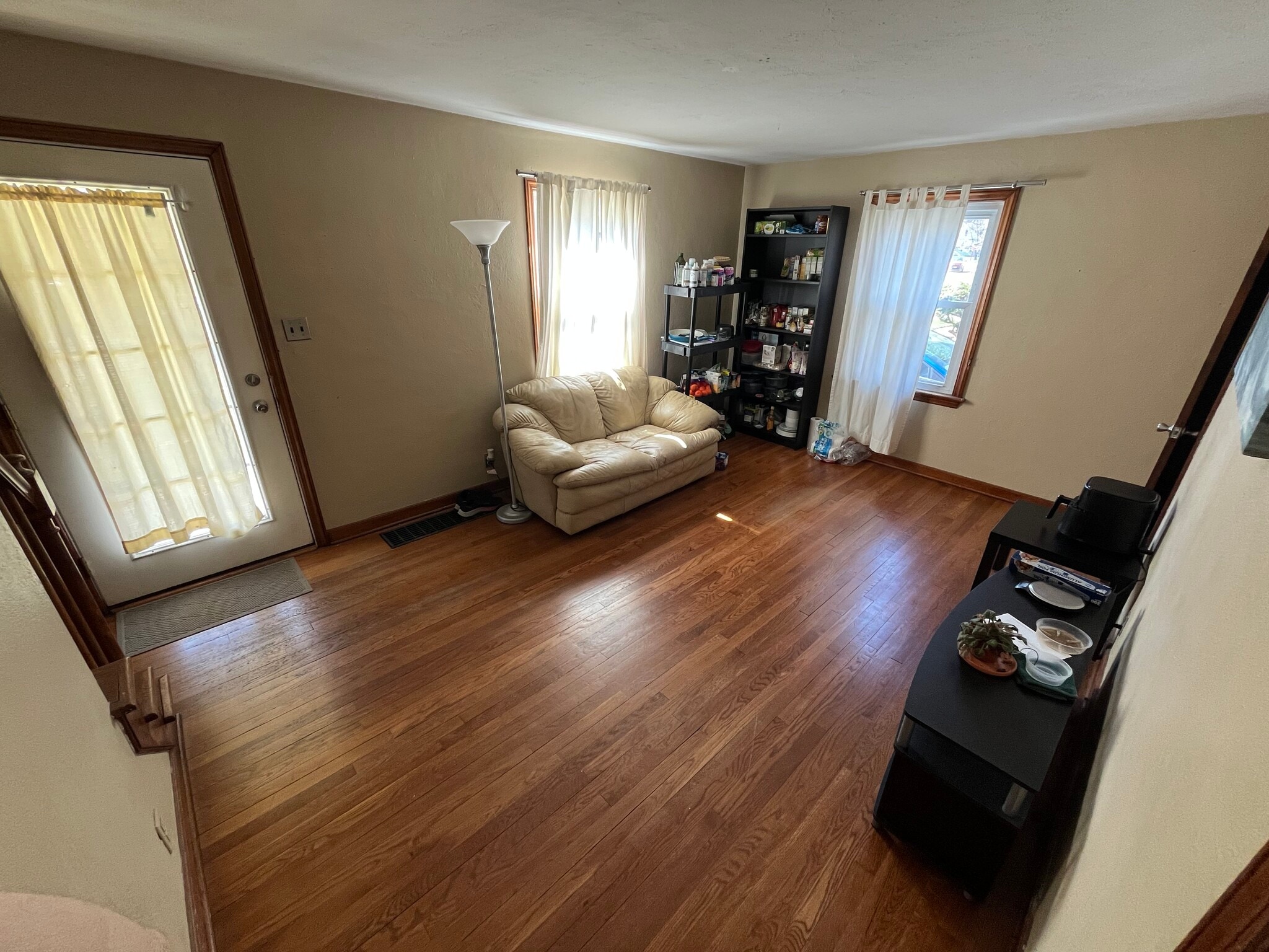 front living room (second angle) - 884 W 9th Ave