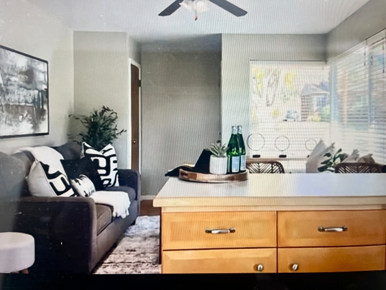 Building Photo - 2118 Browning Ave