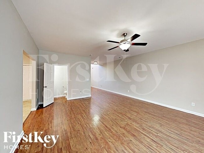 Building Photo - 15535 Lakepoint Forest Dr