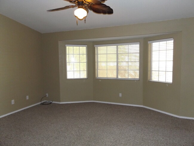 Building Photo - 2895 Ranchero Dr