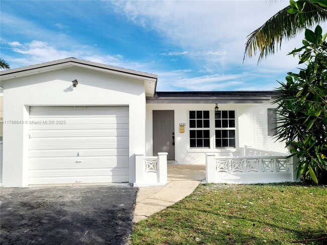 Building Photo - 4230 NW 52nd Ave