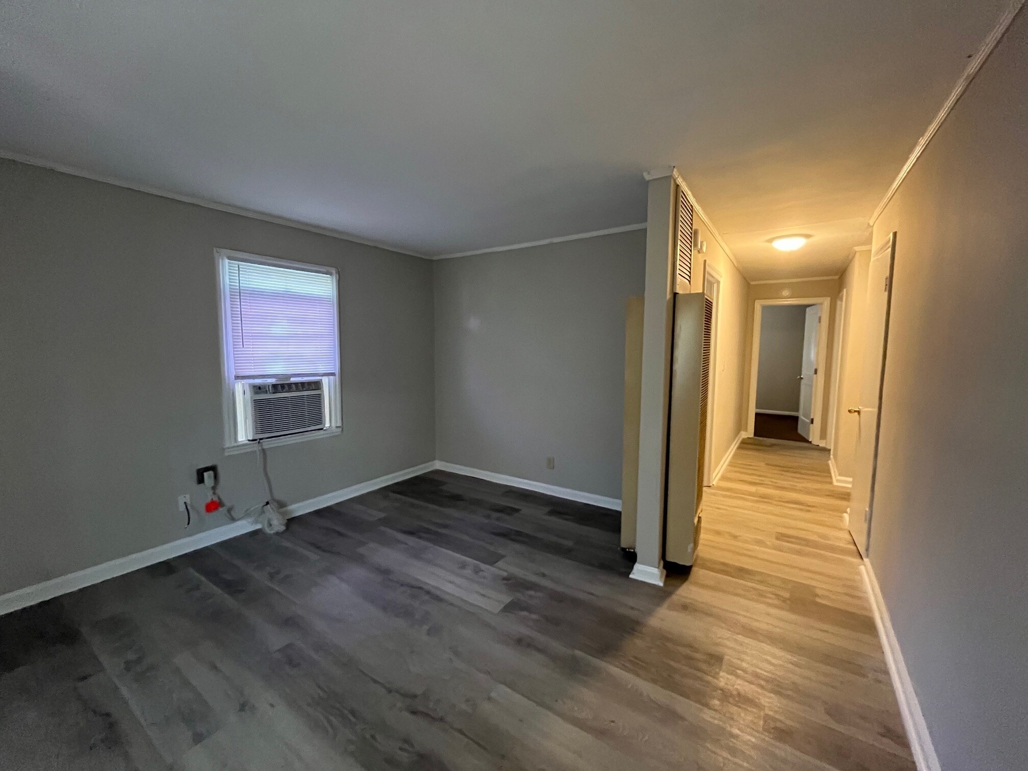 Building Photo - 1171 Sparkle Ave