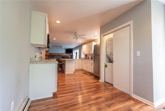 Building Photo - 2 Raymond St