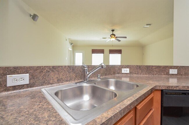 Building Photo - 18135 Sorrell Oaks Cir