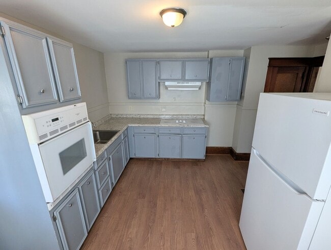 Building Photo - 675-677 Cemetery Street