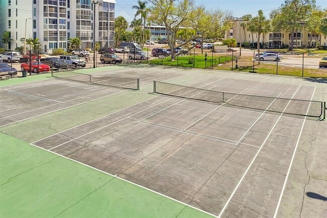 Building Photo - 4920 38th Way S