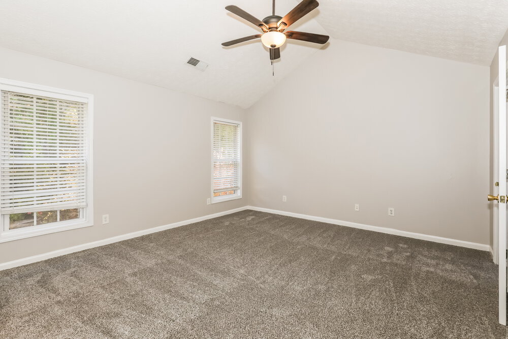 Building Photo - 145 Alessie Dr