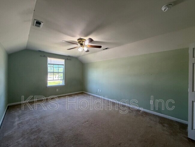 Building Photo - 120 Kennet Dr
