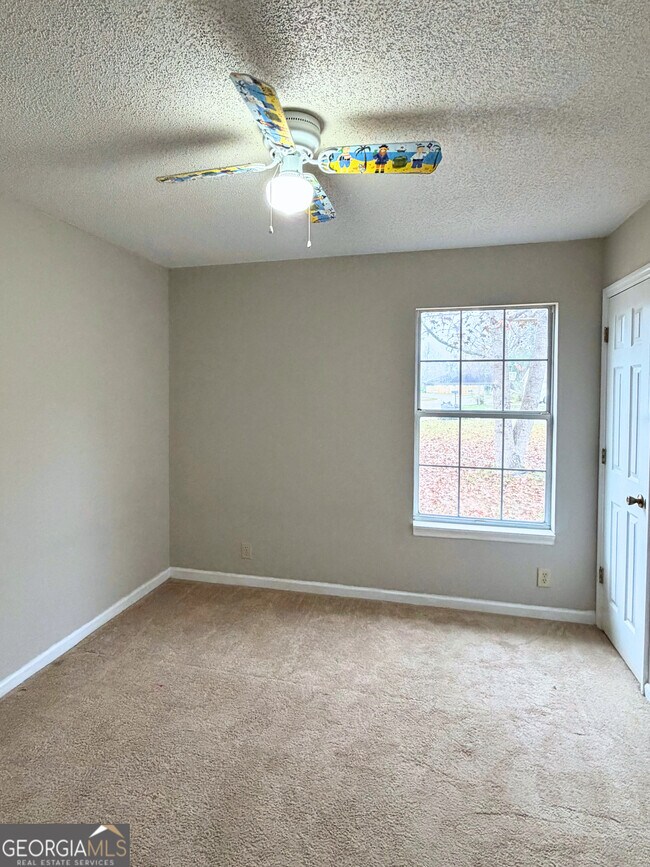 Building Photo - 1200 Sussex Pl