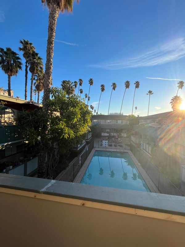 Building Photo - 7254 Hollywood Blvd