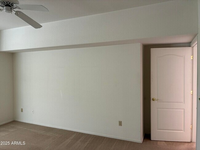 Building Photo - 7891 E Desert Cove Ave