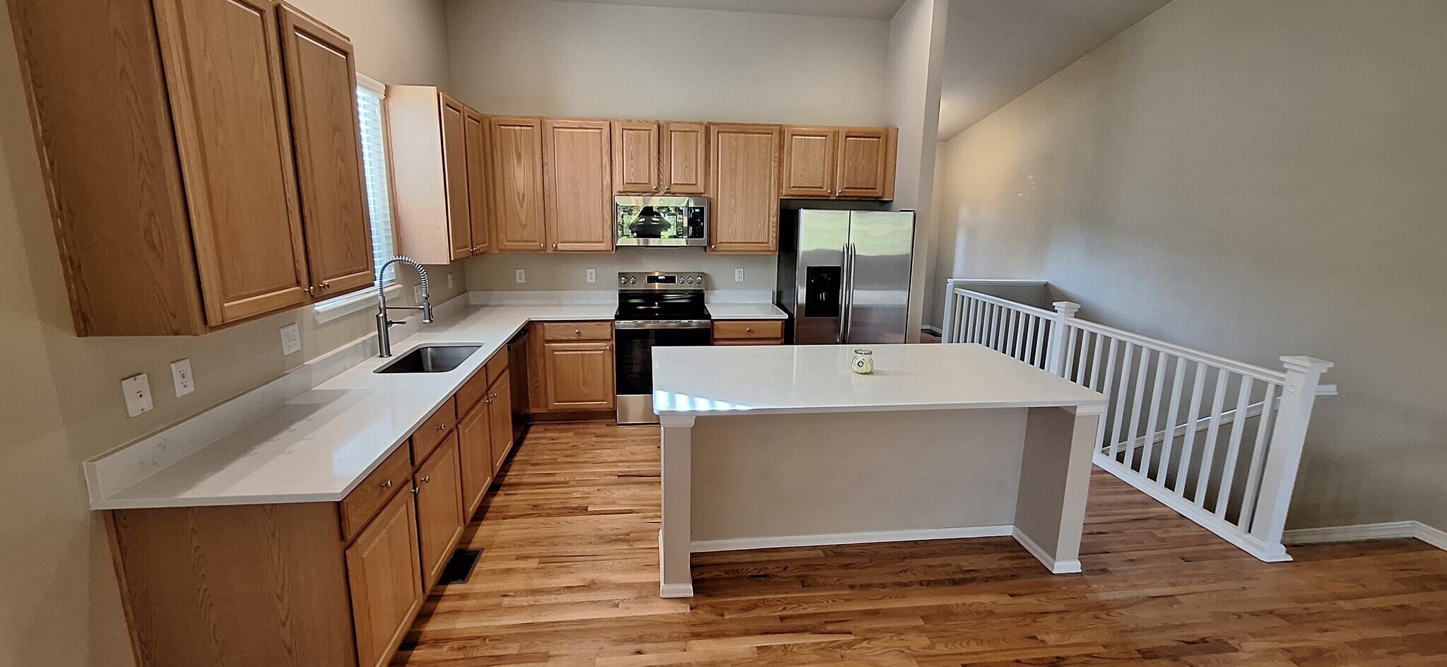 Building Photo - 3645 Desert Ridge Cir