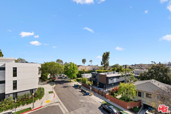 Building Photo - 1820 Benecia Ave
