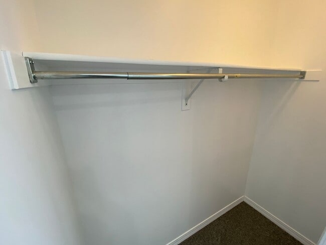 Building Photo - 598 E 1590 S