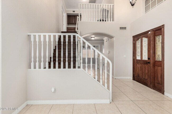 Building Photo - 3013 E Bighorn Ave