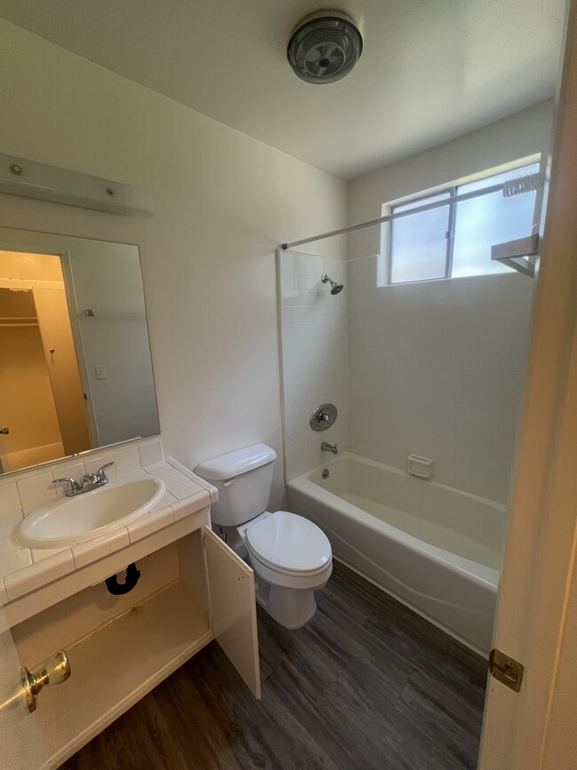 Building Photo - 267 S Madison Ave