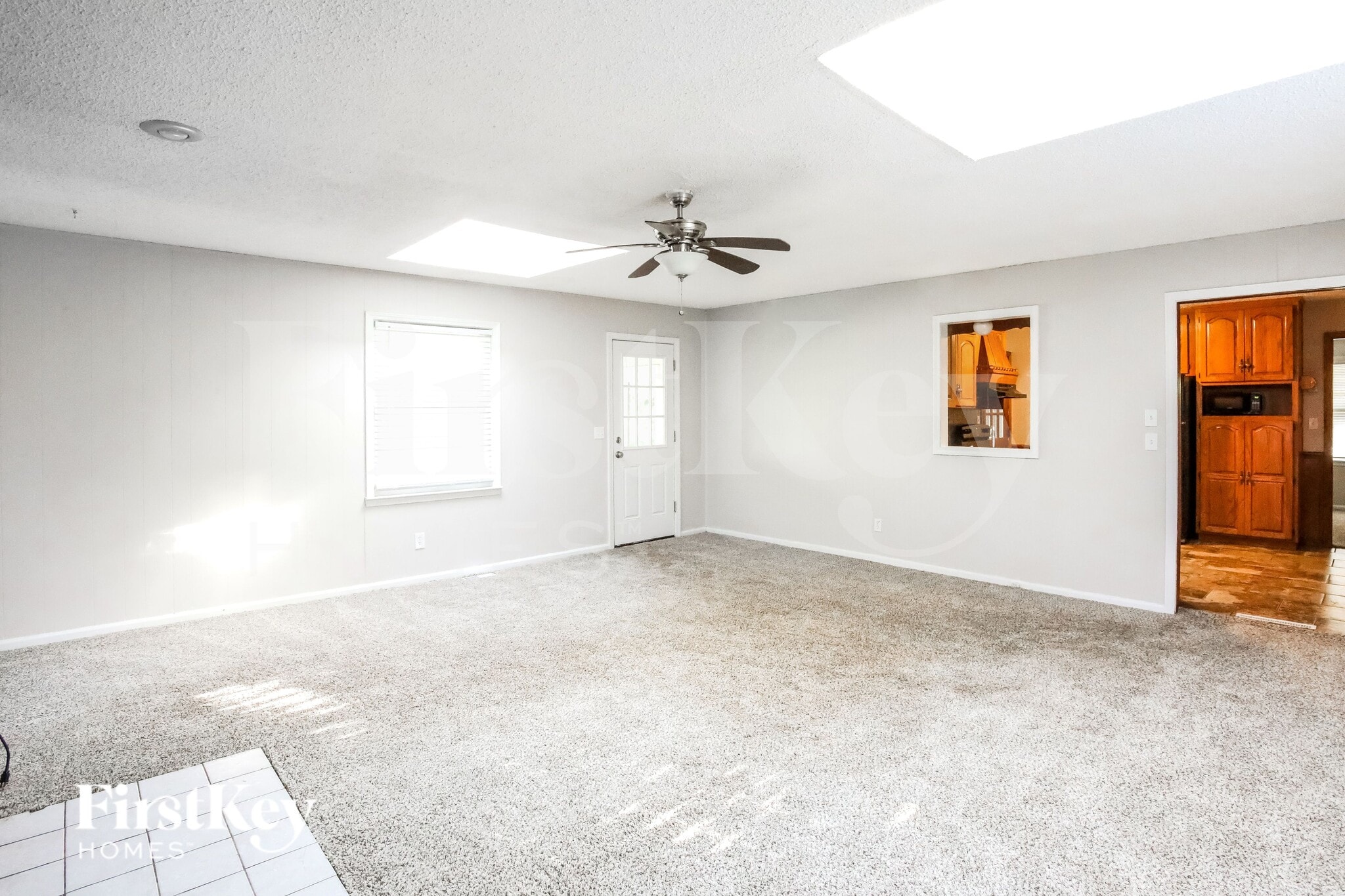 Building Photo - 6900 Fairlane Dr