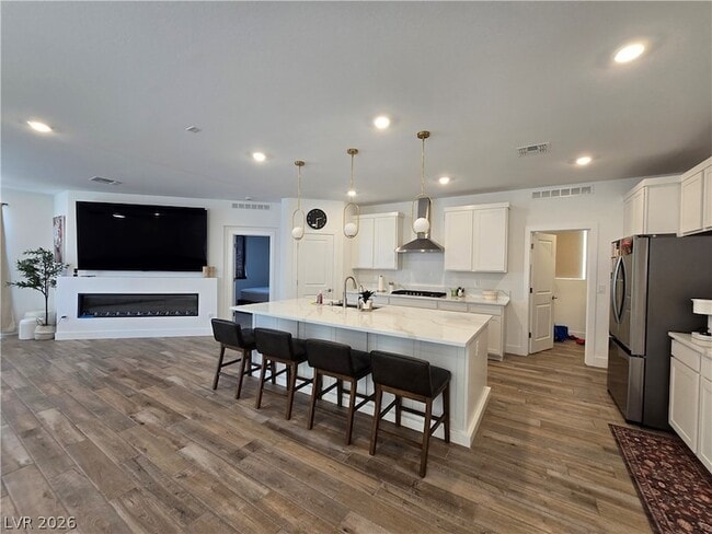 Building Photo - 6366 Pipers Brk Ln