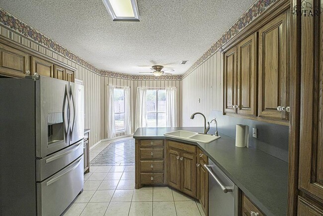 Building Photo - 4850 Tortuga Trail