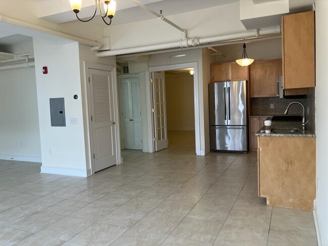 Building Photo - 300 Communipaw Ave