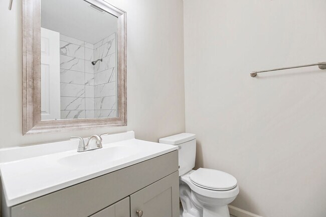 Building Photo - 9859 Connell Dr