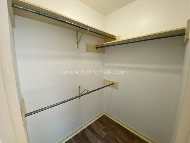 Building Photo - Home in Shady Grove available!
