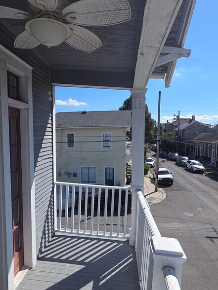 Building Photo - 1301 Ursulines Ave