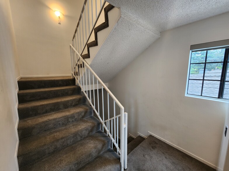 Building Photo - 21217 De la Guerra St