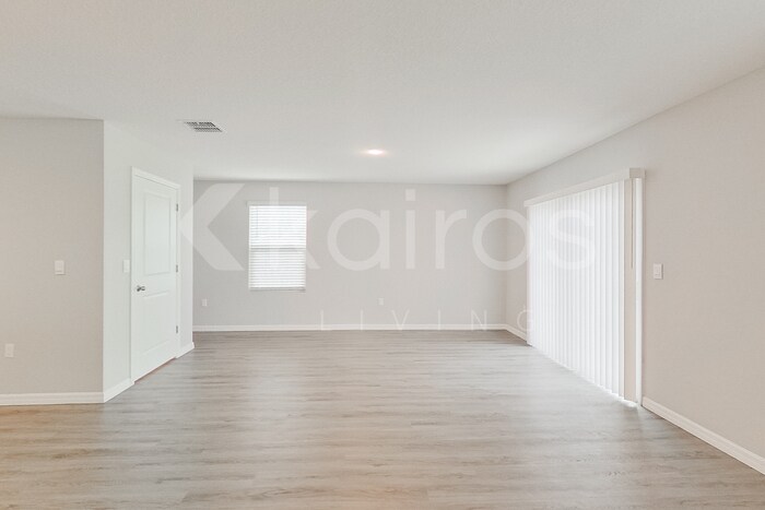 Building Photo - 4451 SW 85 Ln