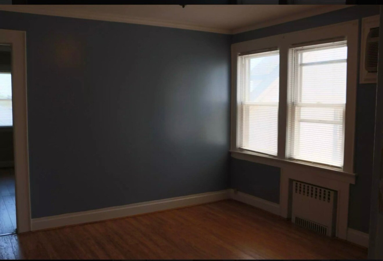 Building Photo - 454 N 7th St